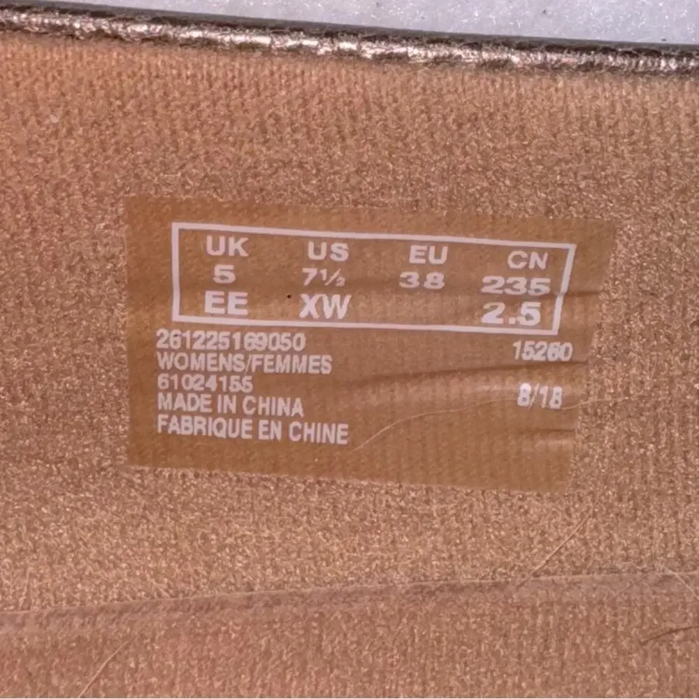 Clarks euc women’s